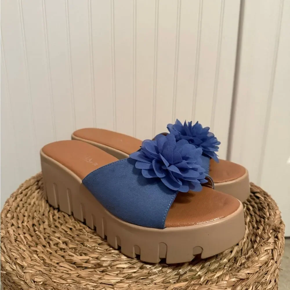 PATRIZIA Women's Mumsie Wedge Sandal - 39 - Good Used Condition